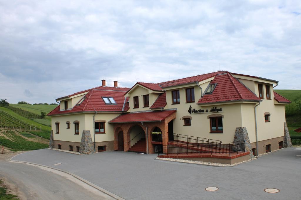 Penzion U Sklepu Hotel Hovorany Eksteriør billede